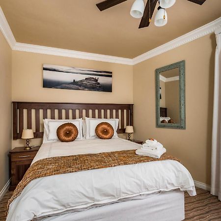 Guesthouse De Tijger Lodge Пароу Екстериор снимка